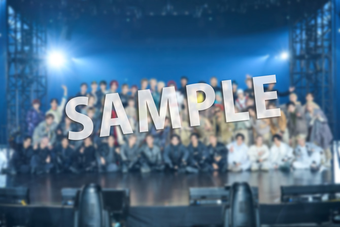 出演メンバー全員での集合写真 SAMPLE